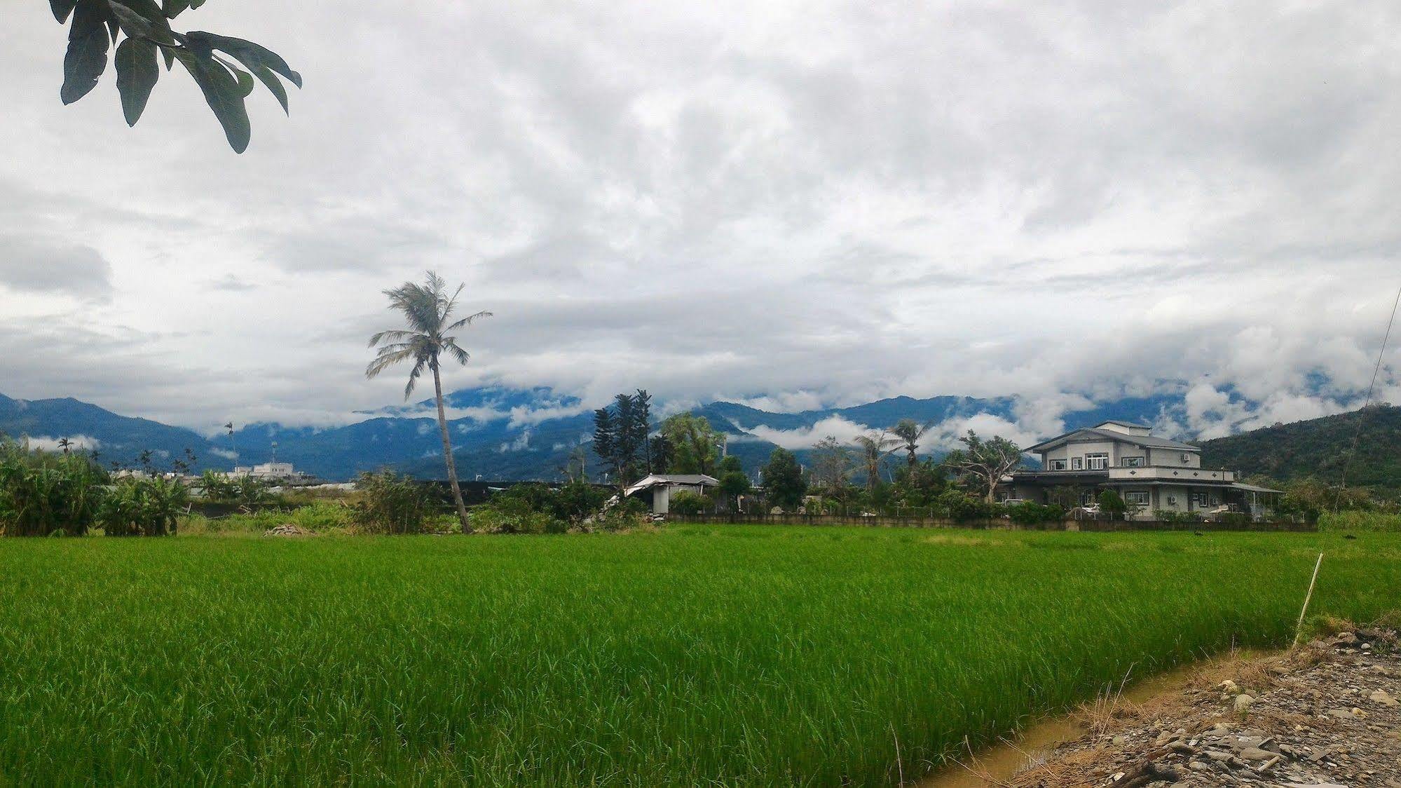 Taitung Travel Hostel Exterior foto